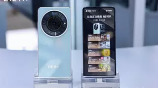 中兴通讯助力中国移动打造银发一族AI定制手机