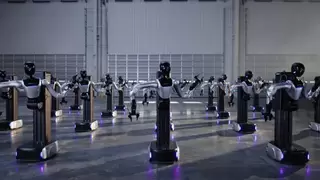 零次方机器人月产能突破100台 具身智能迎来量产商业化拐点