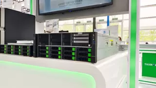 威尔创新亮相教育装备展 发布自研AI服务器GPLUSTER-LC