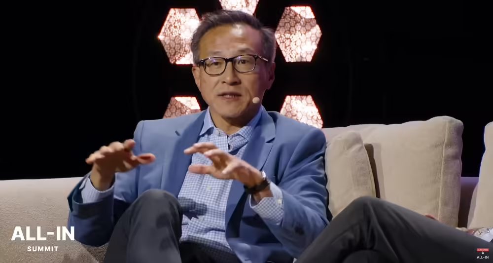 884a1b7cj00t3wdh000cgd000rs00etp 阿里巴巴蔡崇信激辩“白宫 AI 沙皇”:AI 应用中国进展显著,AI 没有赢家通吃