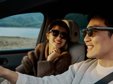 理想汽车发布AI眼镜Livis，1999元起售支持蔡司镜片