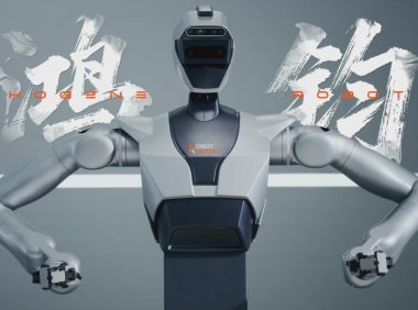 翼菲首款人形机器人“鸿钧”发布：全向轮可升降底盘，能拧螺丝、贴标签