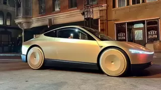 特斯拉无人监管自动驾驶出租车试运行启动