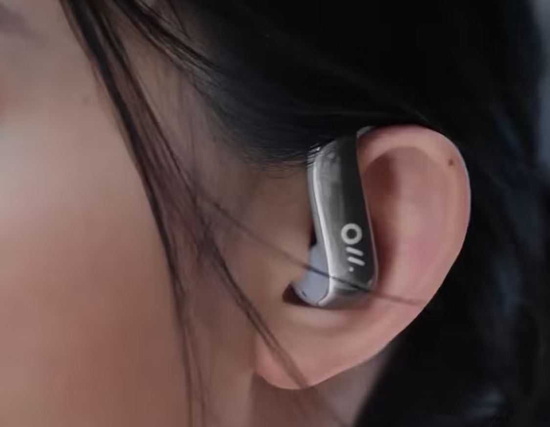 消息称字节跳动正研发新一代豆包 AI耳机，搭载摄像头模块